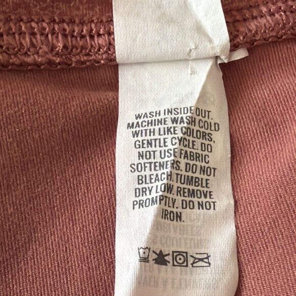 Offline By Aerie Women High Rise Faux Leather Leggings  L/G - Picture 9 of 12